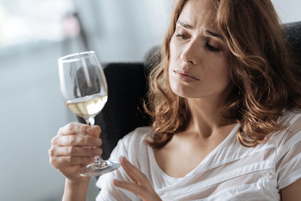 loneliness-and-alcohol